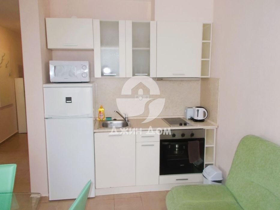 Продава се Тристаен апартамент в Свети Влас - 86 кв.м за 2698 €/кв.м - Снимка #2