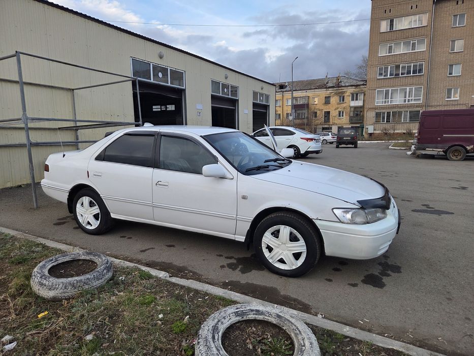 Тойота камри 20  2,2