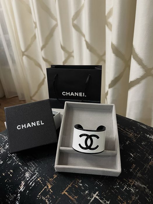 Chanel Гривни CC
