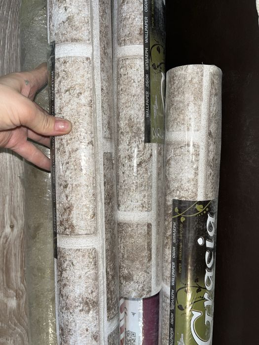 Продаются обои новые