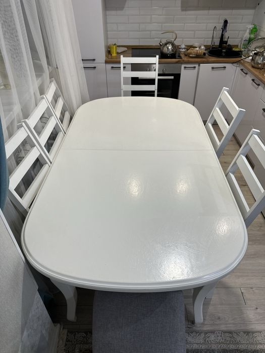 Стол со стульями удлиняющий стол