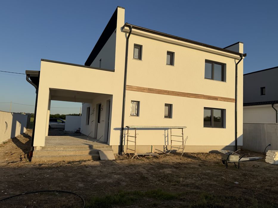 Vand casa zona ionumi