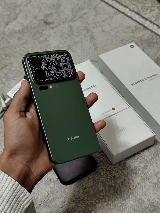 Xiaomi 17 pro max на 512/16гб