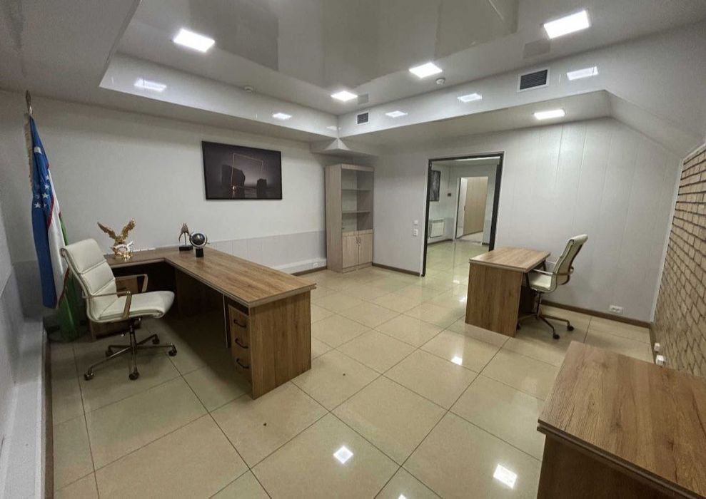 Ц-6. Ул.Шарафа Рашидова. Сдаётся офис  5 комнат 190м2 доступ 24/7!