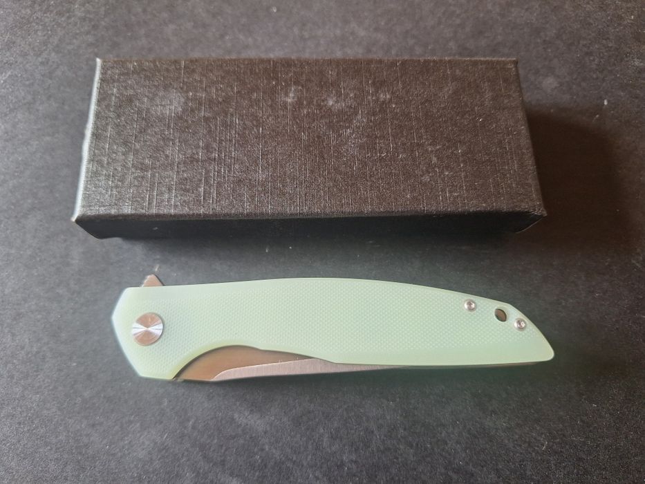 Сгъваем нож-стомана D2