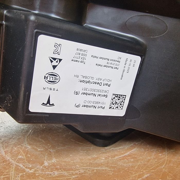 Tesla MODEL 3 MODEL Y 2023 ляв и десен фар 4бр