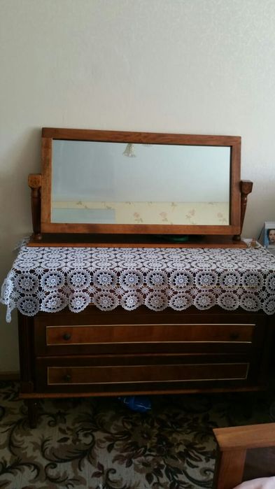 Продам спальный гарнитур