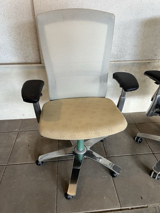 Ергономичен офис стол Knoll Life