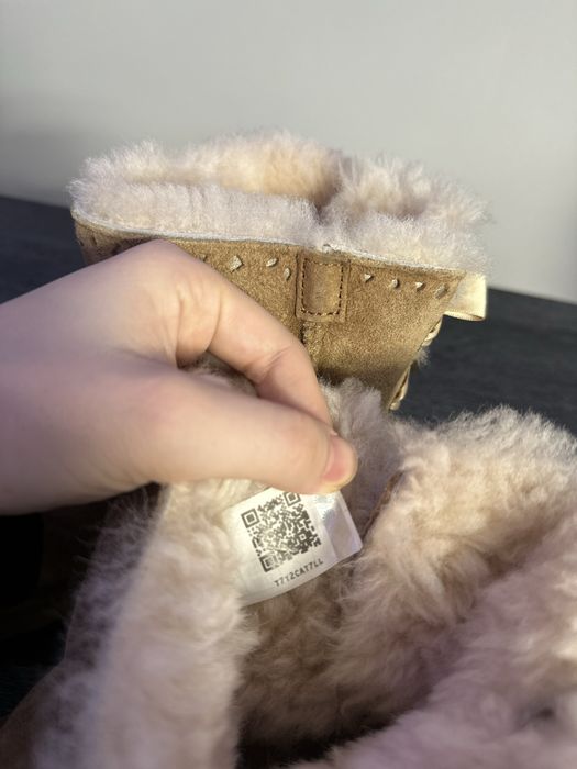 Cizme UGG mărimea 38