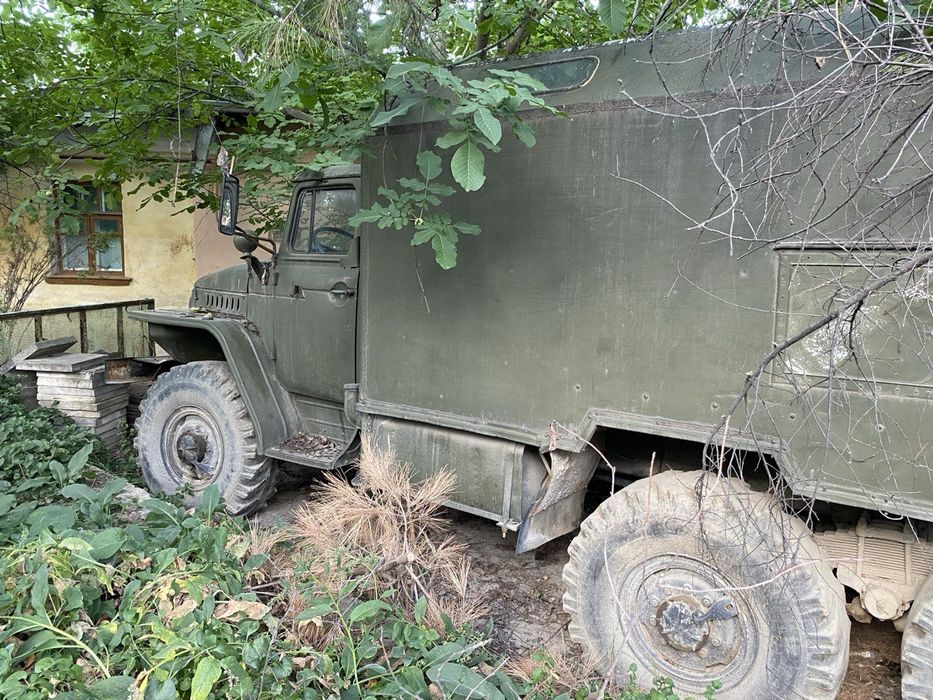 Продается Урал 375 Кунг