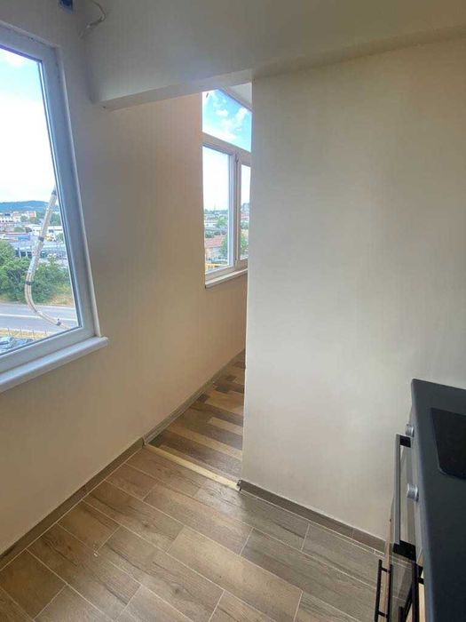 Гарсионера под наем след основен ремонт дъбника