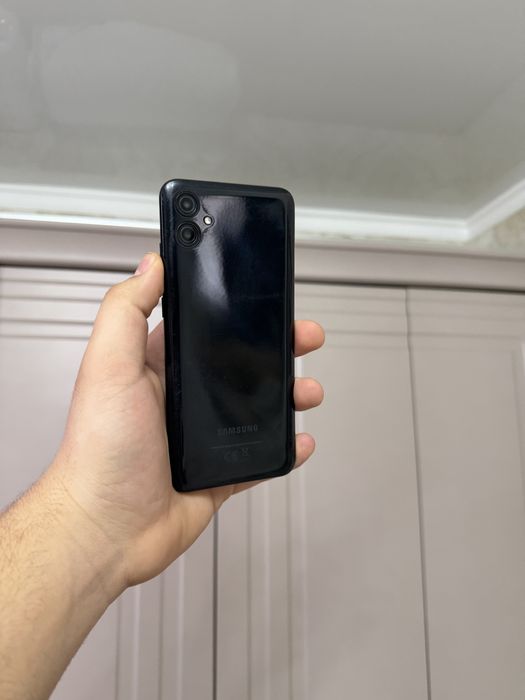 Продам Galaxy A04e/128G Срочно торг
