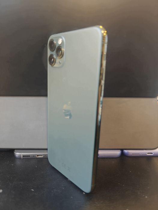 *BPFR Продава се iPhone 11 Pro Max /90 % battery health/Перфектен
