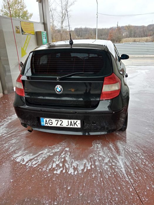 Vând BMW seria 1 mașina se afla într o stare bună  itp, asigurare