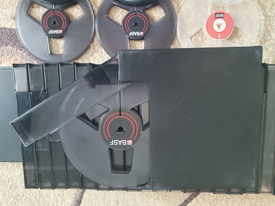 Role/cutii pentru benzi magnetofon Basf 18cm originale