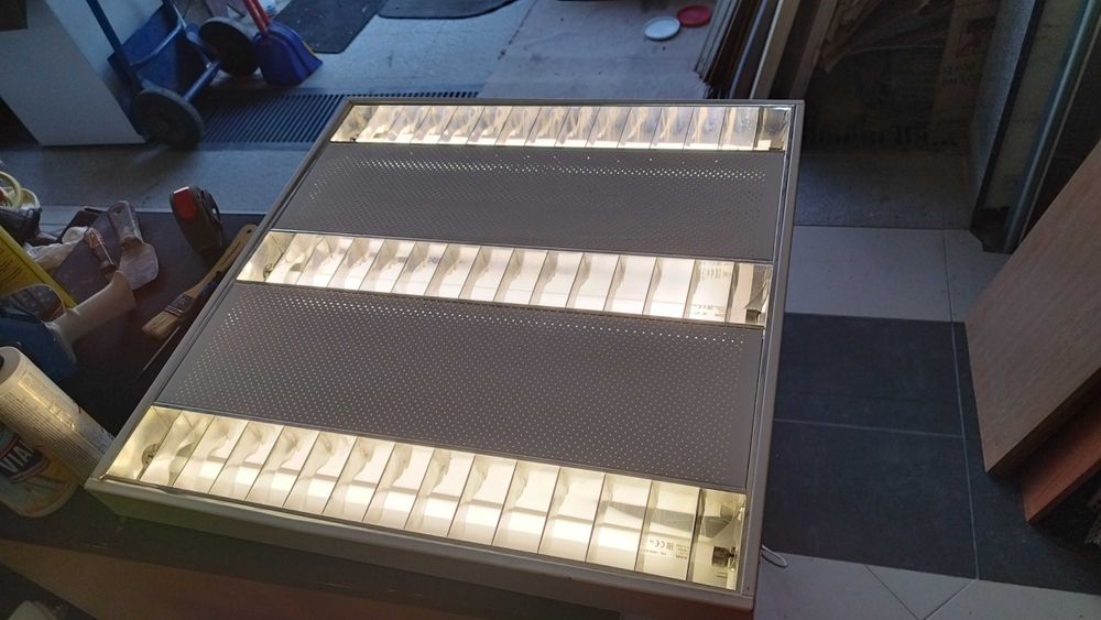 Луминисцентни осветителни - офис лампи на 60см