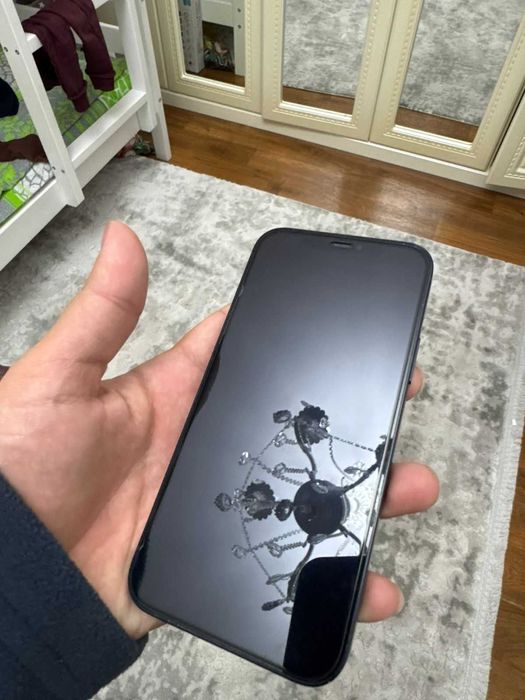 Продаю Айфон 12 128гб