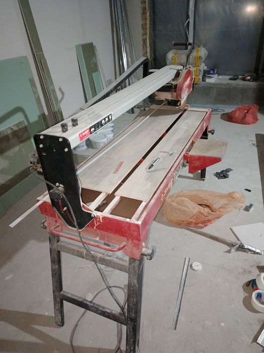 Станок кафел "травиттин мрамор".