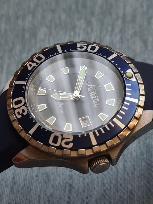 Ceas      CDM quartz