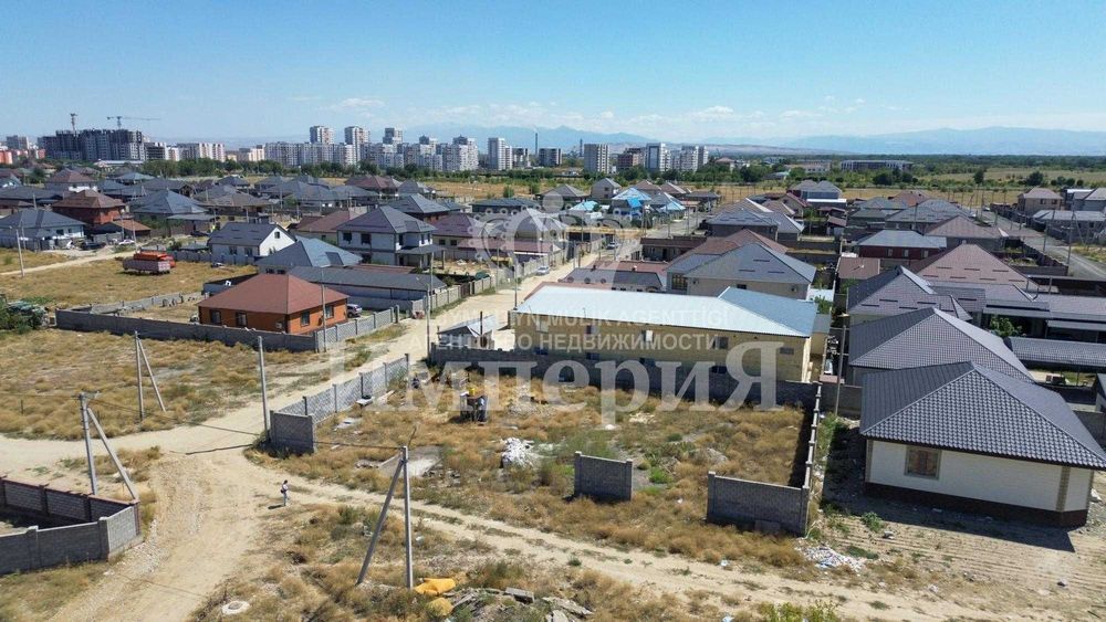 Продается земельный участок в городе