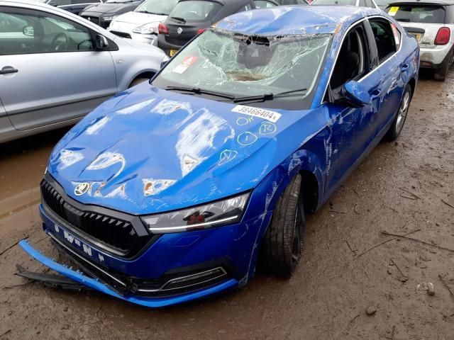 Dezmembrez Skoda Octavia 4 [2019 - 2022] Sedan 1.5 TSI (150 hp)