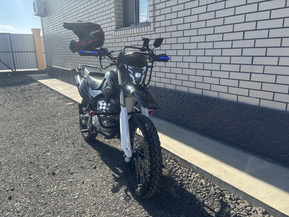 Желмая мотоцикл сатылады.