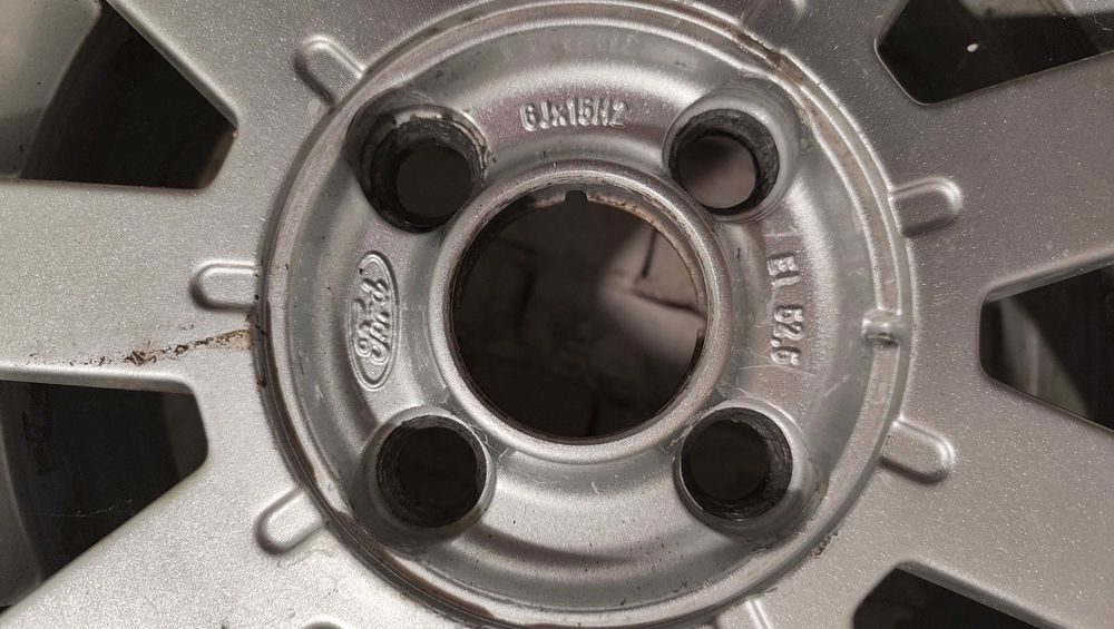 Джанти алуминиеви за форд оригинални 15" с летни гуми