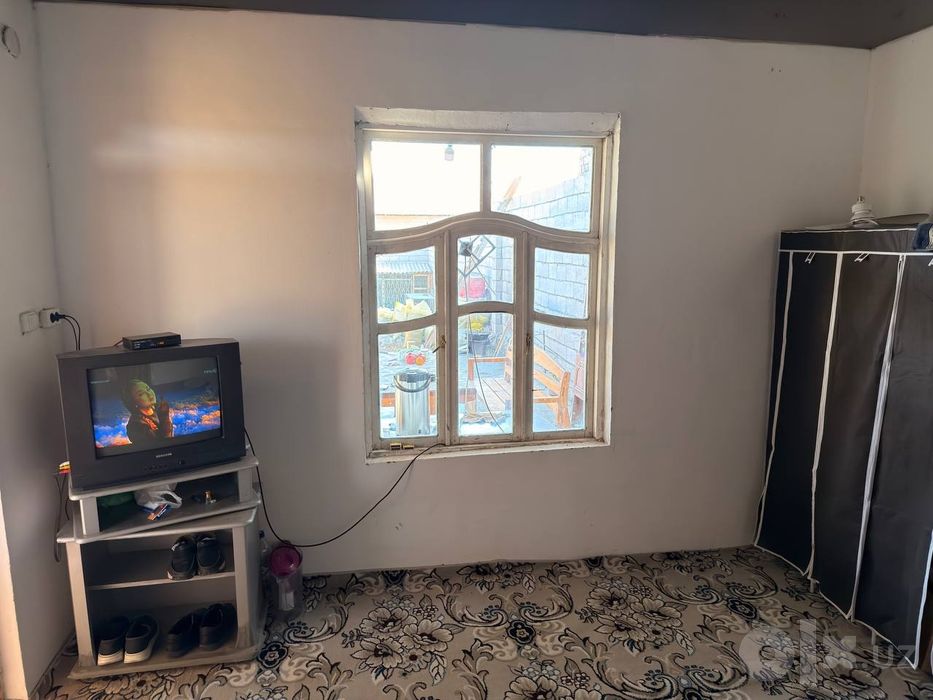 Hovli 4sotix sotiladi