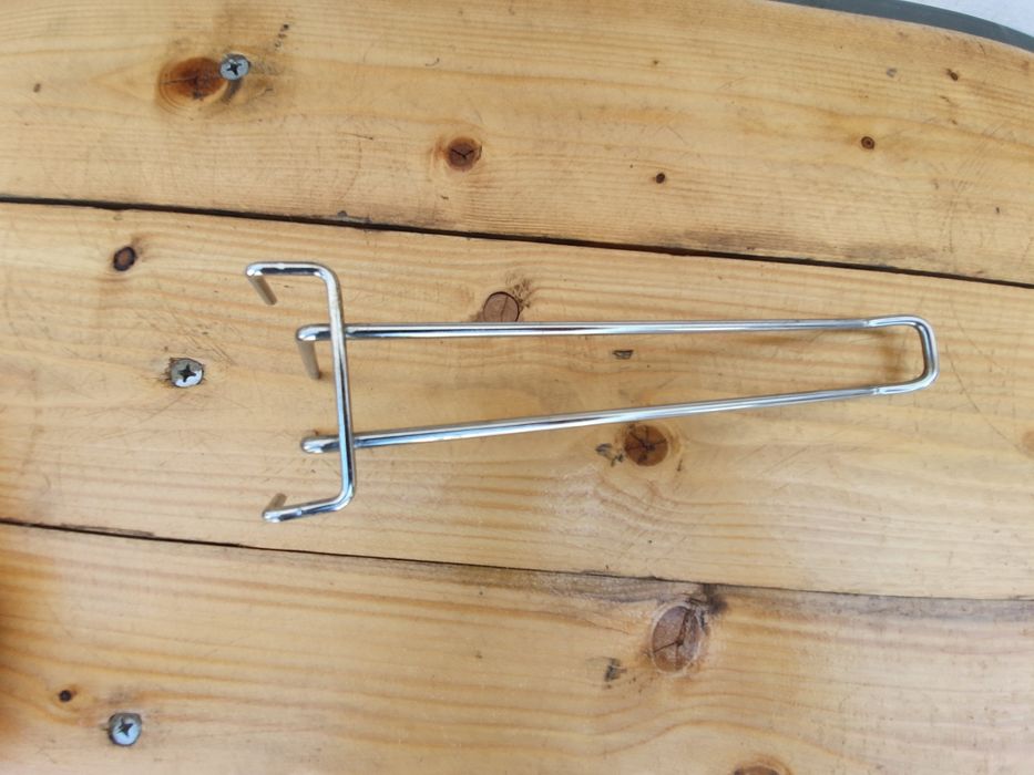 Куки за стелажи и перфо гръбче