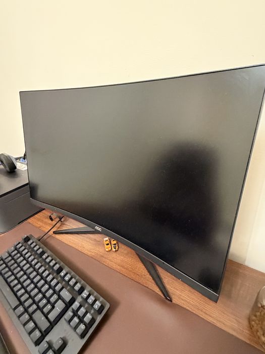 Vand monitor acer Curbat