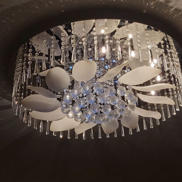 Люста потолочная