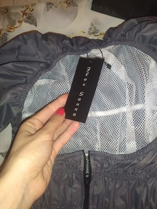 Продам куртку эффект сауна