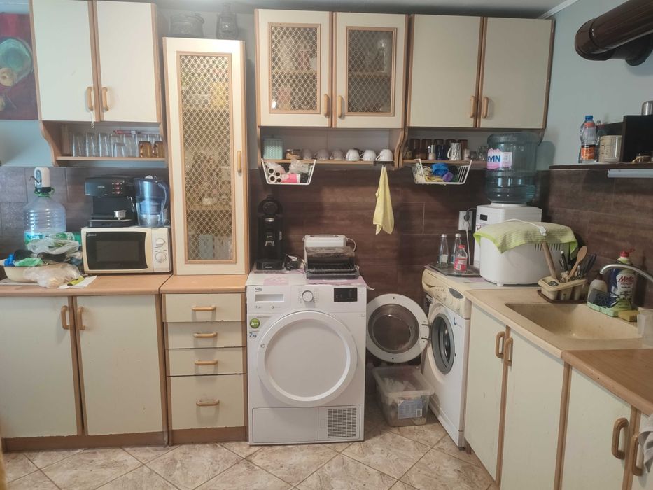 Самостоятелна тухлена къща