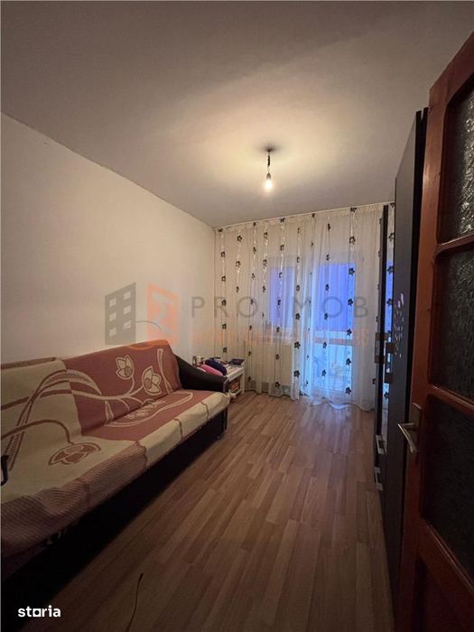 Apartament 3 camere cf 1 decomandat zona Micro 3