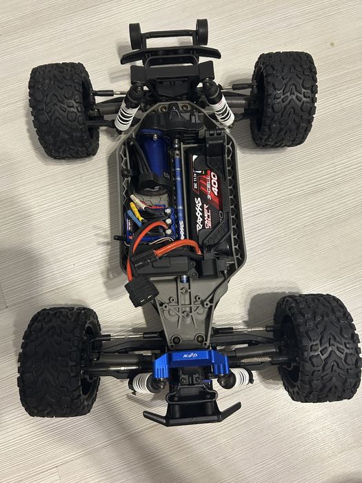 Masinuta TRAXXAS Rustler 4x4 VXL