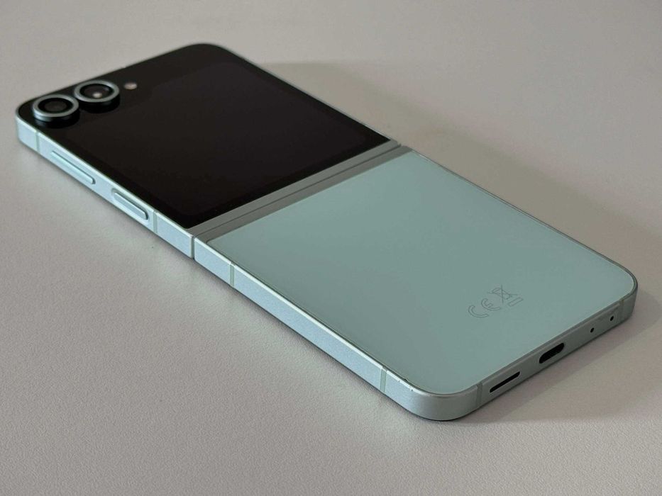 Бартер! Като НОВ! Galaxy Z Flip 6 512/12GB Mint (Зелен)