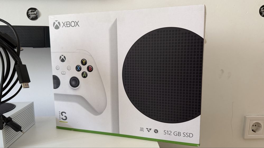 Xbox Series S 512GB + 2 Оригинални Контролера