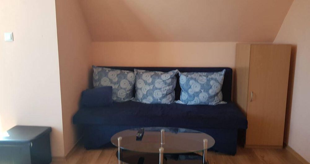 Дава се под наем Двустаен апартамент в Бургас, Лазур - 50 кв.м за 255 € - Снимка #2