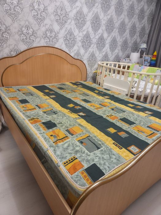 Кровать двуспальная