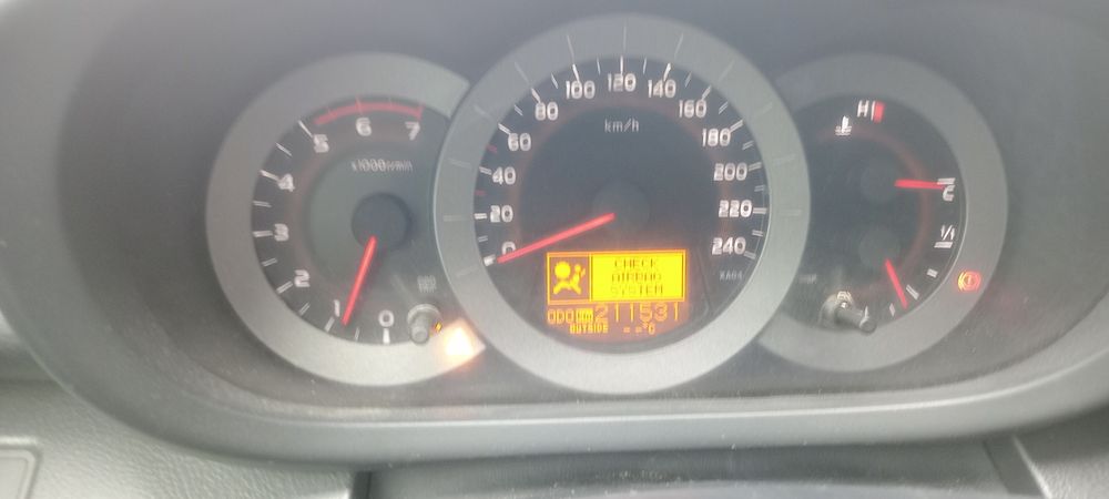 Vînd sau schimb cu auto mai nou, preferabi duster+diferență, zona BN