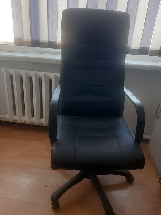Кресло  для офиса