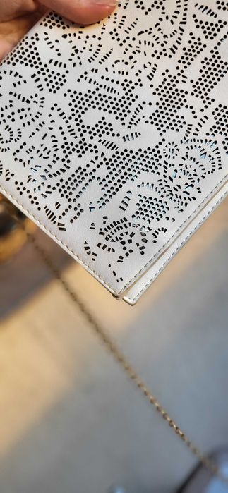 Poseta plic dantelat alb cu auriu