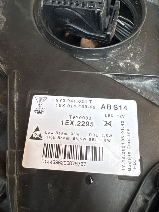 Десен фар Porsche Cayenne (9Y0 9Y3) 9Y0941034T