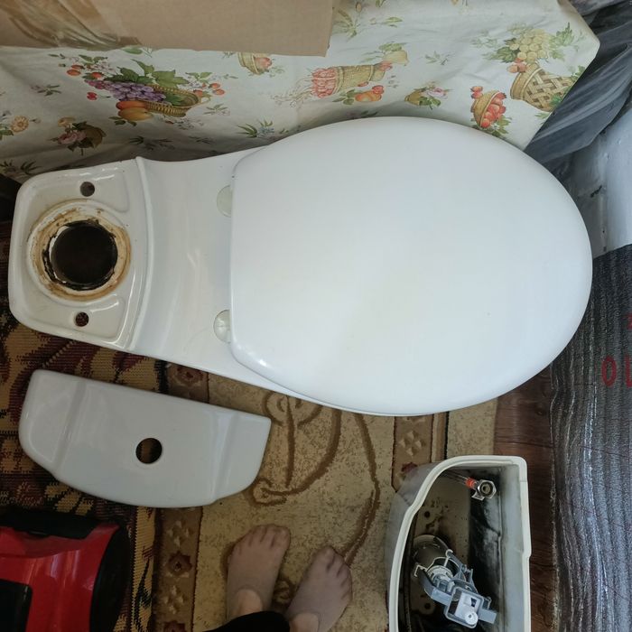 Продам унитаз в хорошем качестве