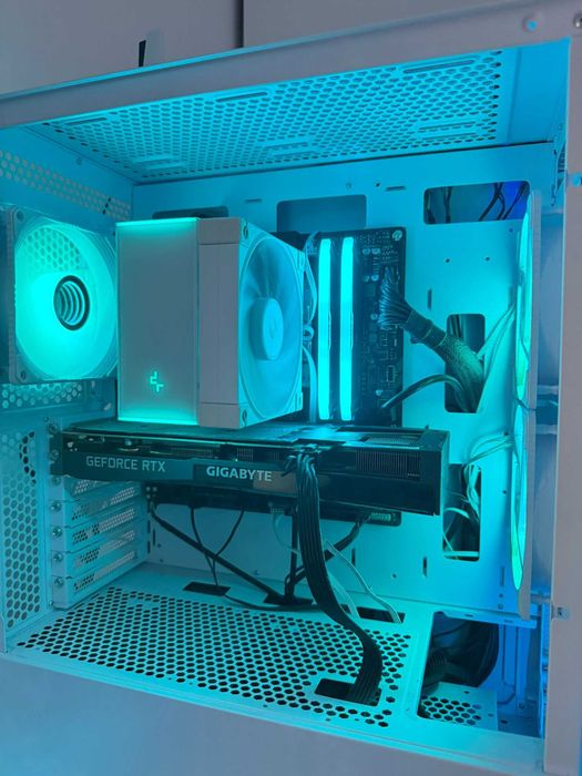 PC Gaming High-End i5 14500, RTX 4070, 32GB DDR5, 2TB SSD M.2