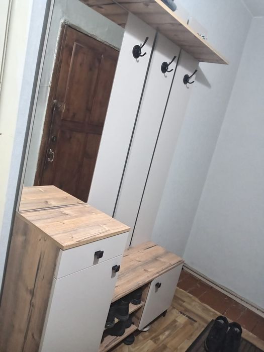 Продам прихож,в отличным состаяний