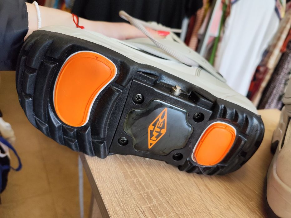 Обувки за сноуборд