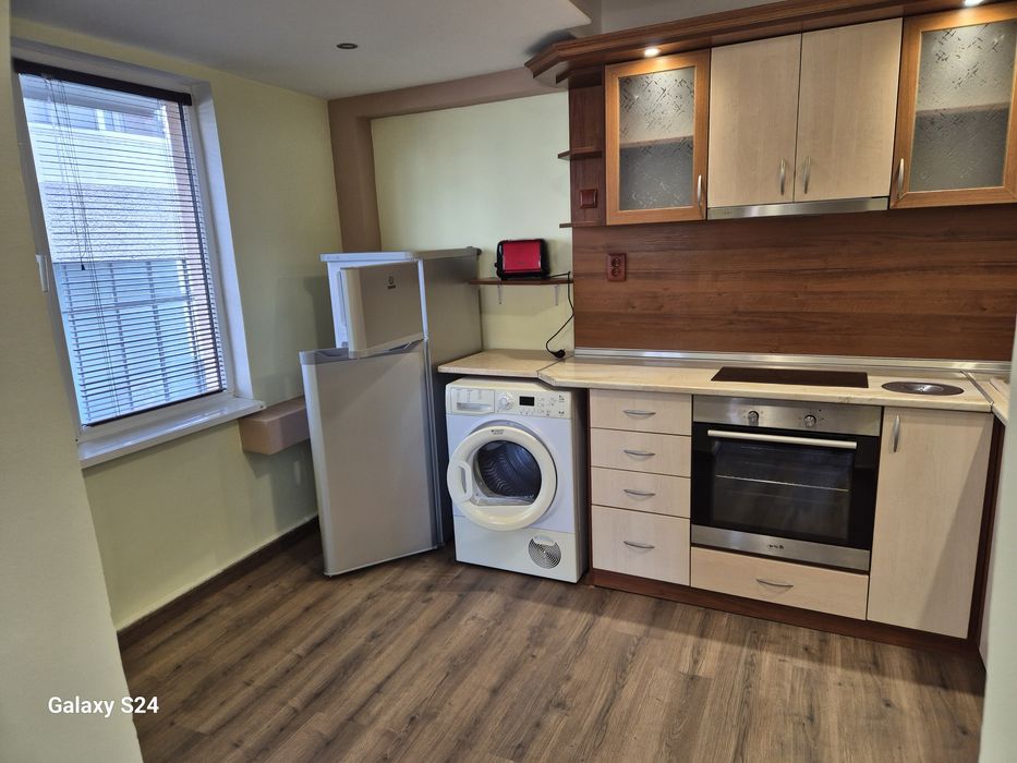 Дава се под наем Тристаен апартамент в Варна, Младост 1 - 100 кв.м за 698.19 € - Снимка #15