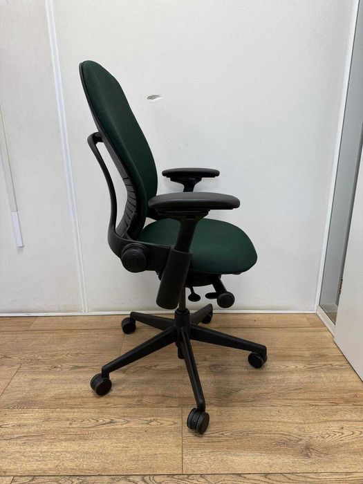 Refurbished Steelcase Leap V2 Olive