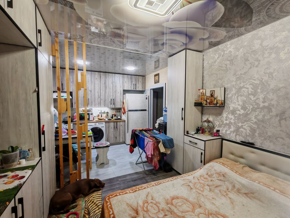 Продам двух комнатную квартиру